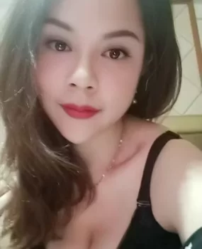 大奶子风骚大妹子