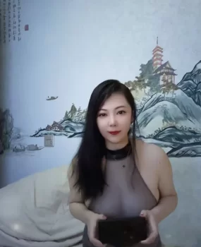 中项熟女姐姐归来