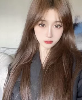 颜值爆表白皙肌肤从老家刚到贵阳兼职