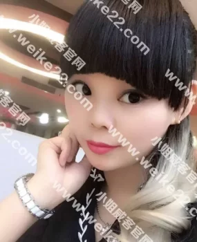 微信上约的一个童颜小妹子，扛扛的！