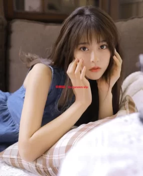 重庆年轻妹妹好看，胸大屁股翘，年龄随便挑.兼职大学生