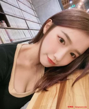 身材火辣小模特 性欲满满很敏感